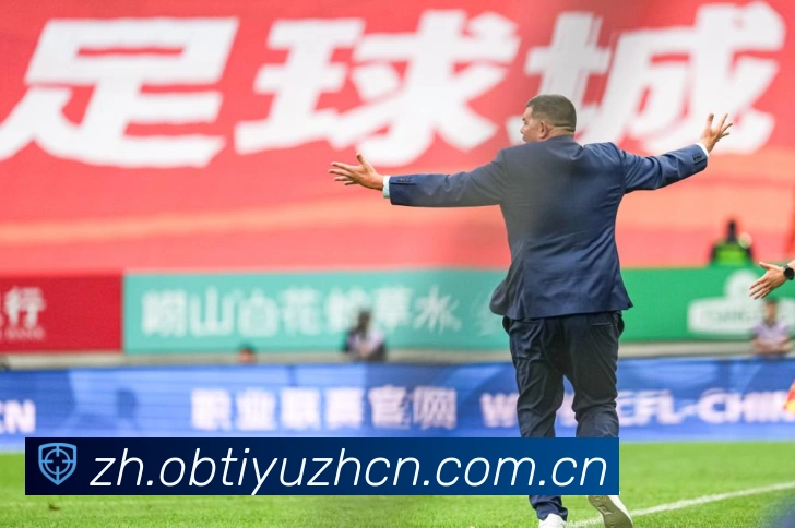 贝弗利反击韦德质疑你三分球不如威少庄神乔丹才有资格评价我赛场复盘:最新赛事动态与深度分析 贝弗利反击韦德质疑你三分球不如威少庄神乔丹才有资格评价我赛场复盘:最新赛事动态与深度分析